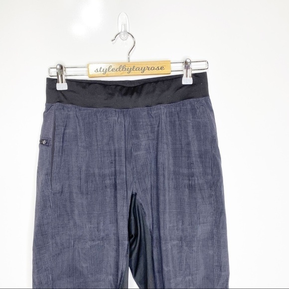 Lululemon T.H.E. Short *Linerless 11" - Picture 8 of 14